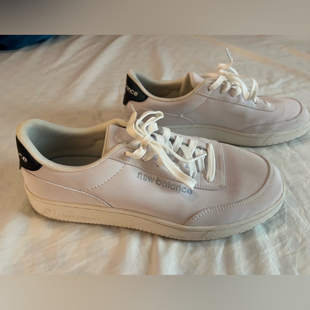 Good as New New Balance White Sneakers